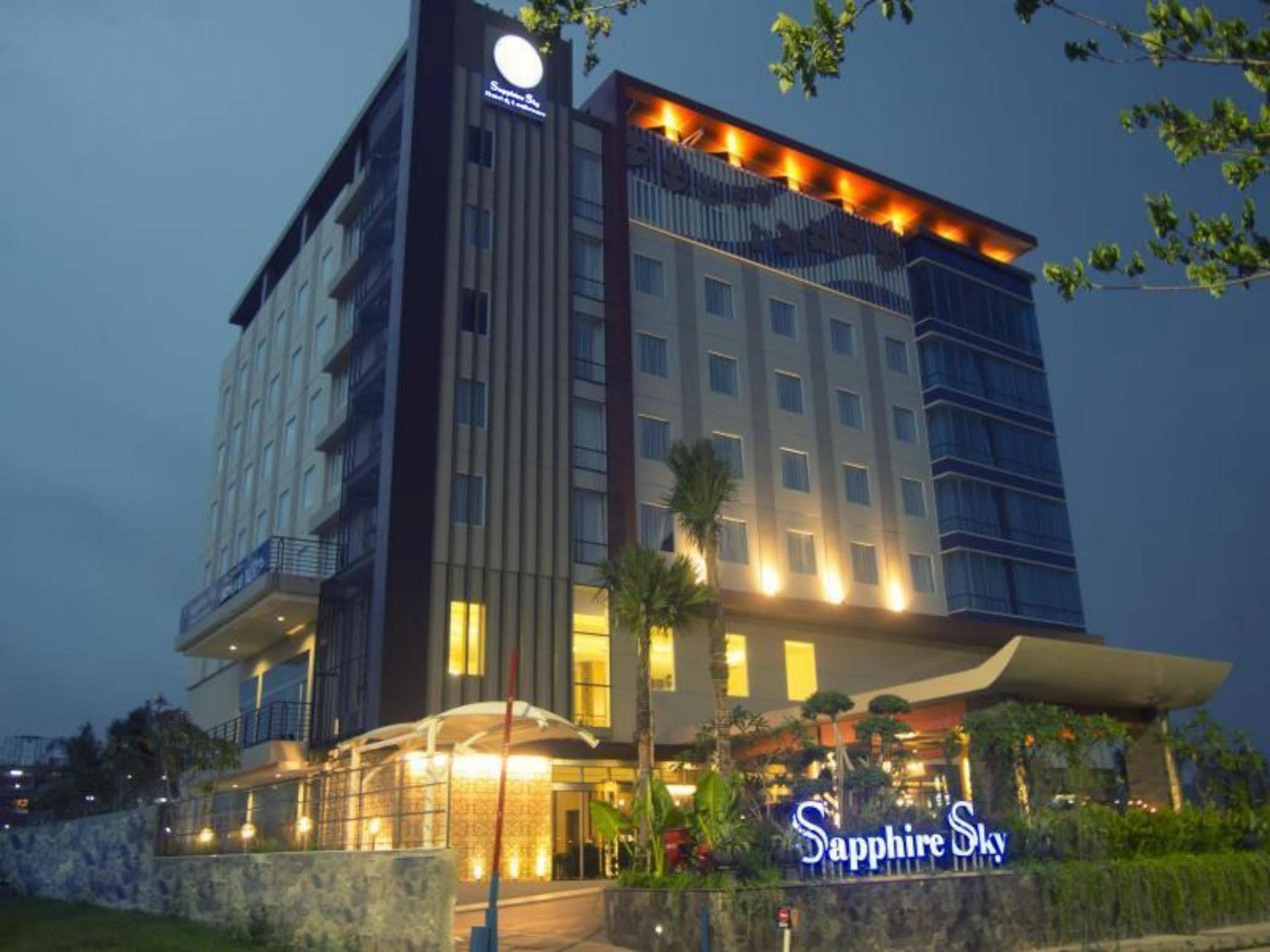 Sapphire Sky Hotel & Conference Serpong Exterior foto
