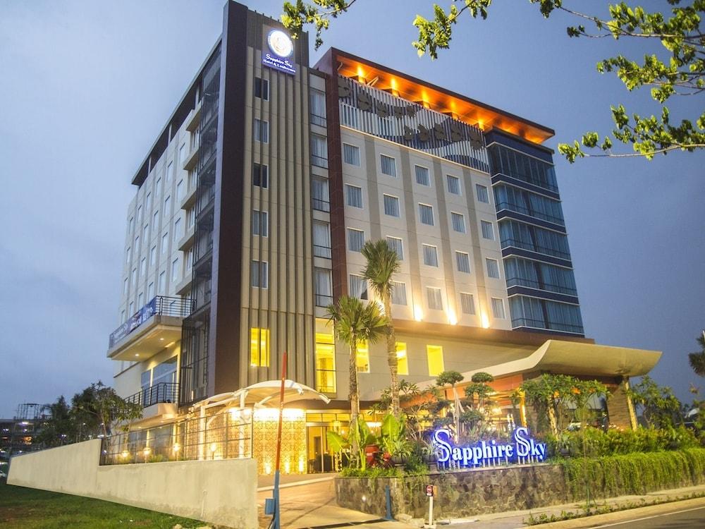 Sapphire Sky Hotel & Conference Serpong Exterior foto