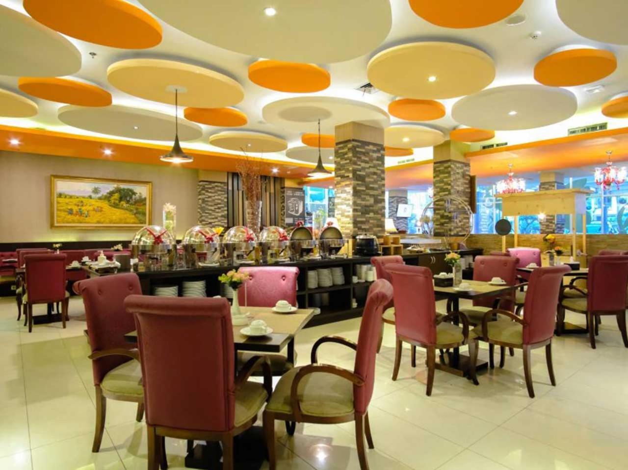 Sapphire Sky Hotel & Conference Serpong Exterior foto